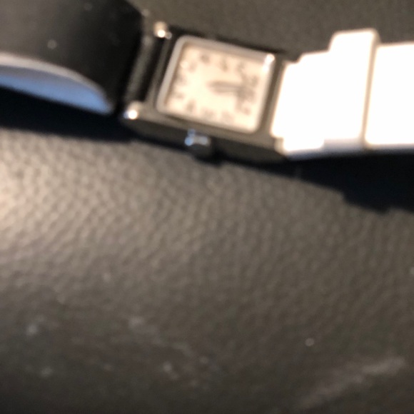 Watch - Picture 2 of 3